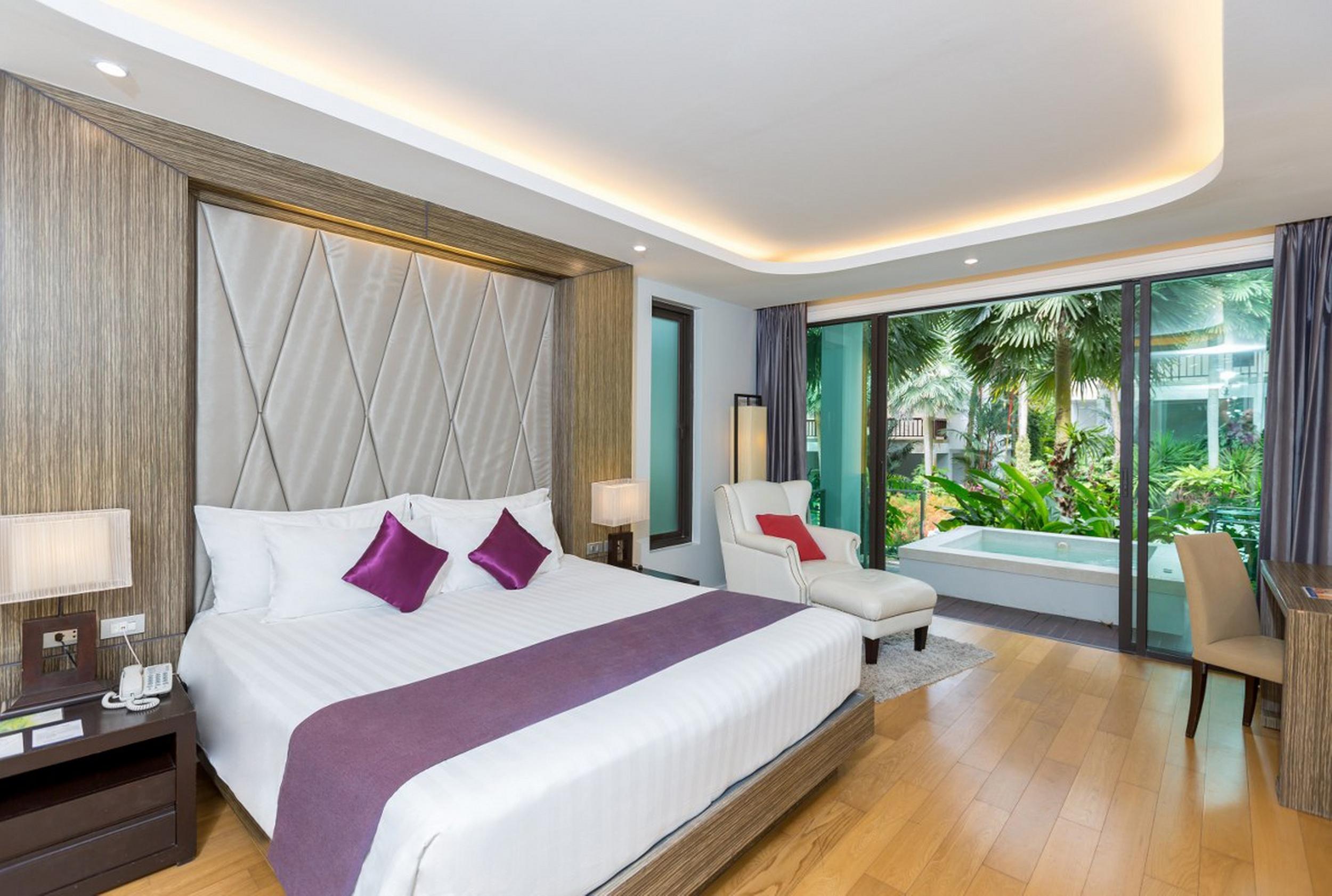 Wyndham Sea Pearl Resort, Phuket Patong Bagian luar foto Deluxe Pool Access